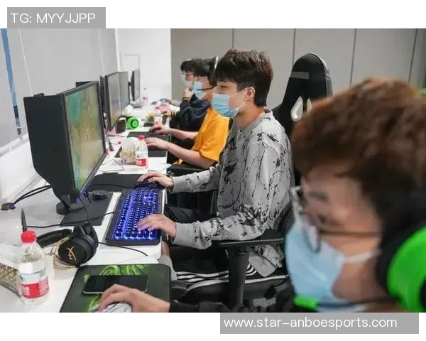 深入剖析FPX在CSGO比赛中的战术运用与经验分享